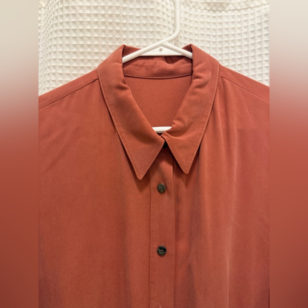 Anthropologie Terracotta Wrap-Front Button Down Shirt - Large - Picture 9 of 10